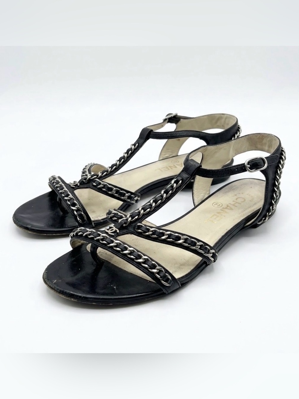 Vintage CHANEL Black Leather Silver Chain
T Strap Flat Sandals Size 40 CC Logo